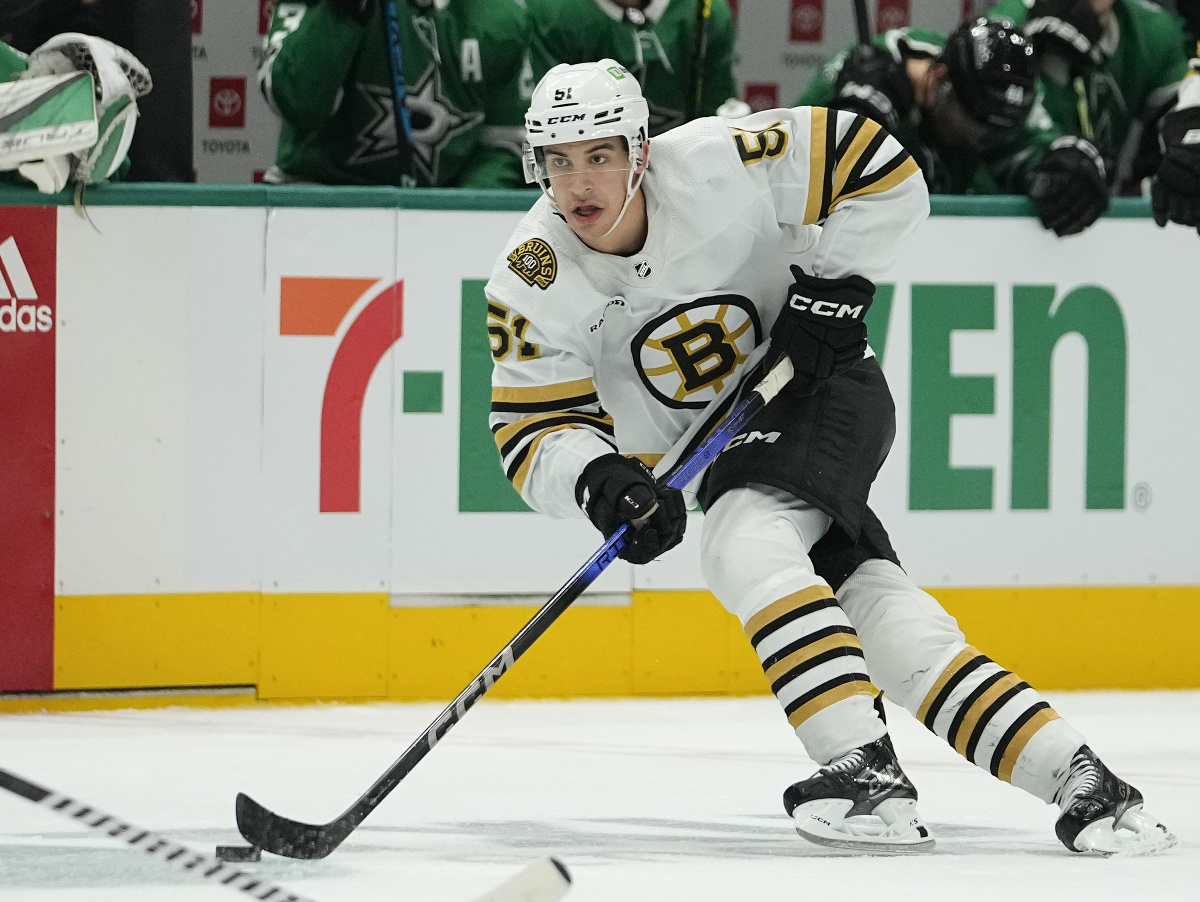 Kanadský hokejista Matthew Poitras z Bostonu Bruins
