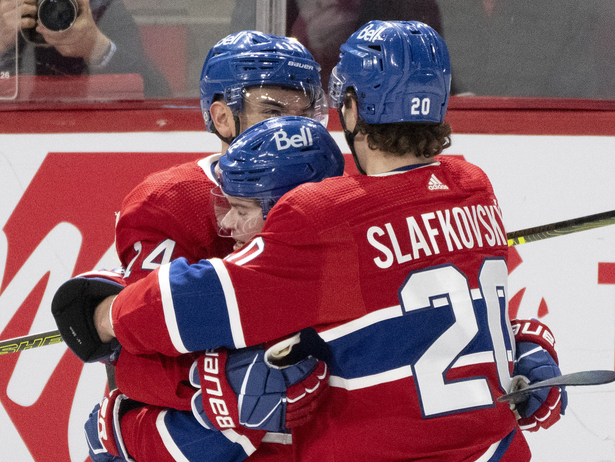 Juraj Slafkovský sa raduje z gólu Canadiens
