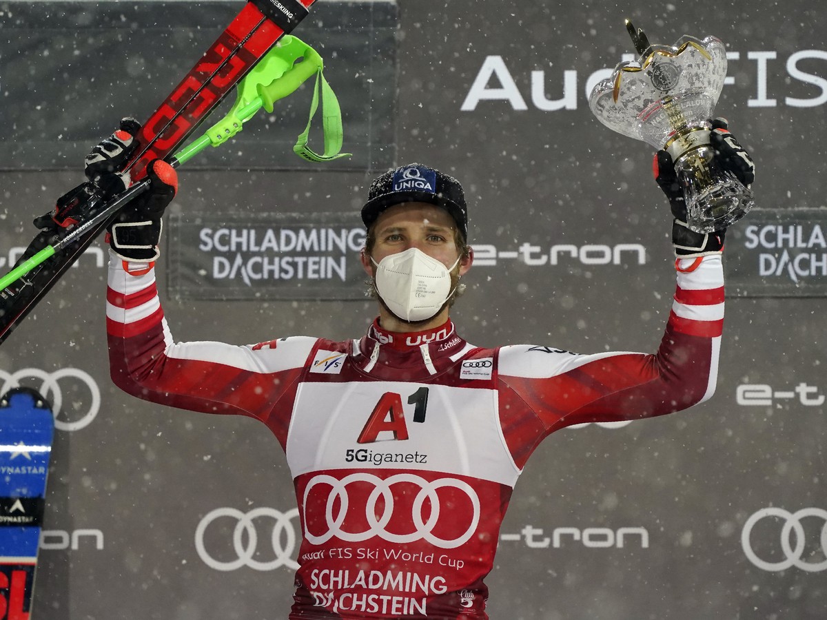 Marco Schwarz a jeho víťazné oslavy