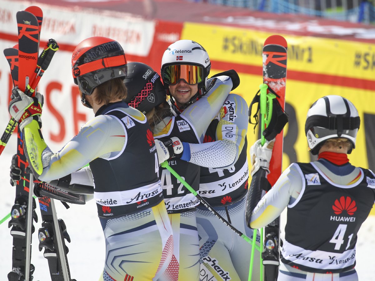 Nórski lyžiari ovládli tímovú súťaž v Lenzerheide