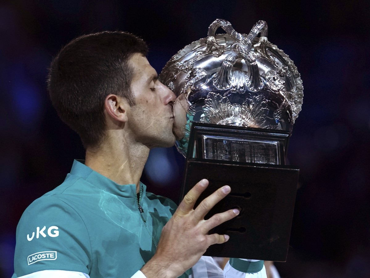 Novak Djokovič získal v Melbourne osemnásty grandslamový titul