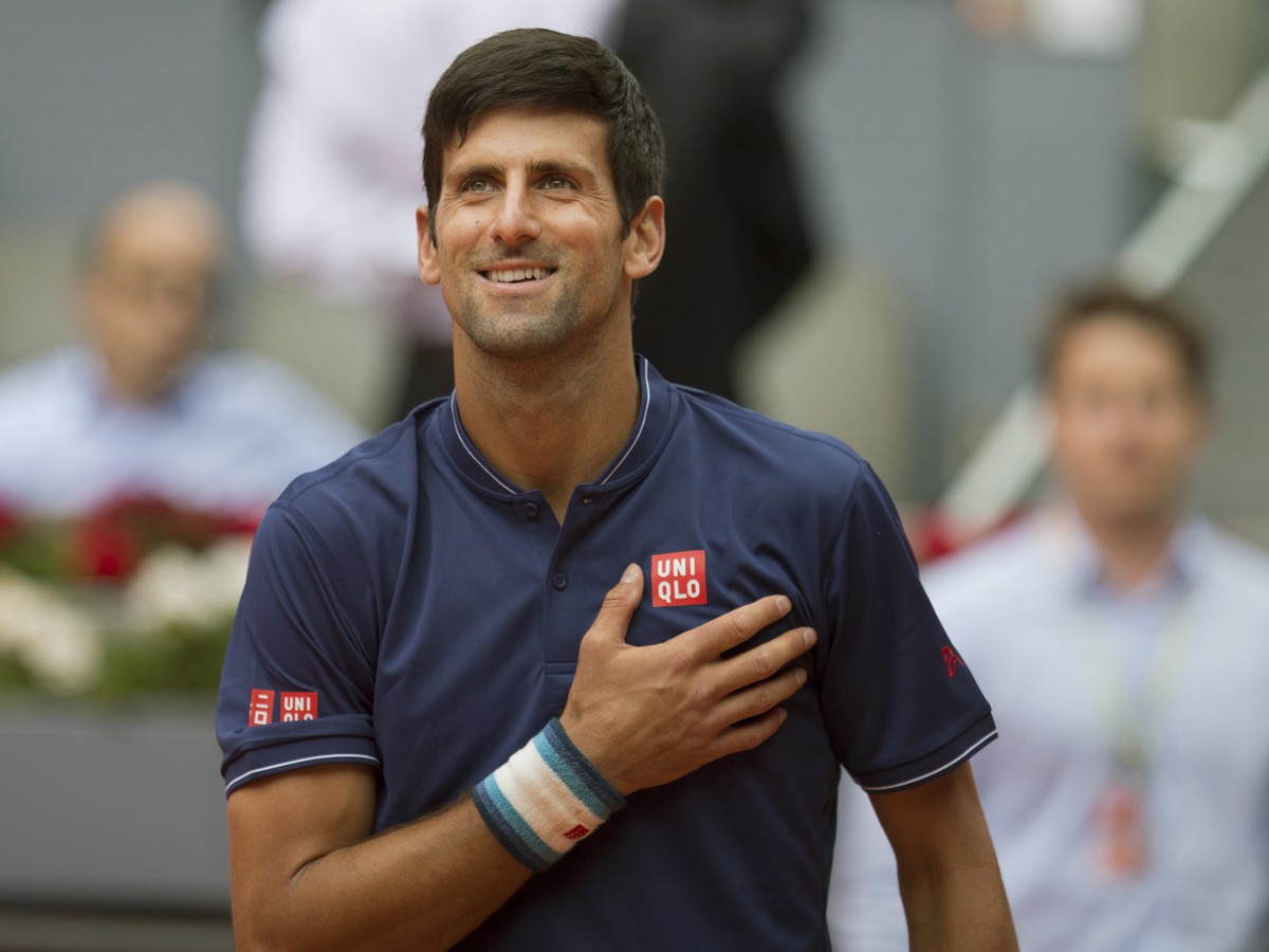 Srbský tenista Novak Djokovič sa raduje po víťazstve 