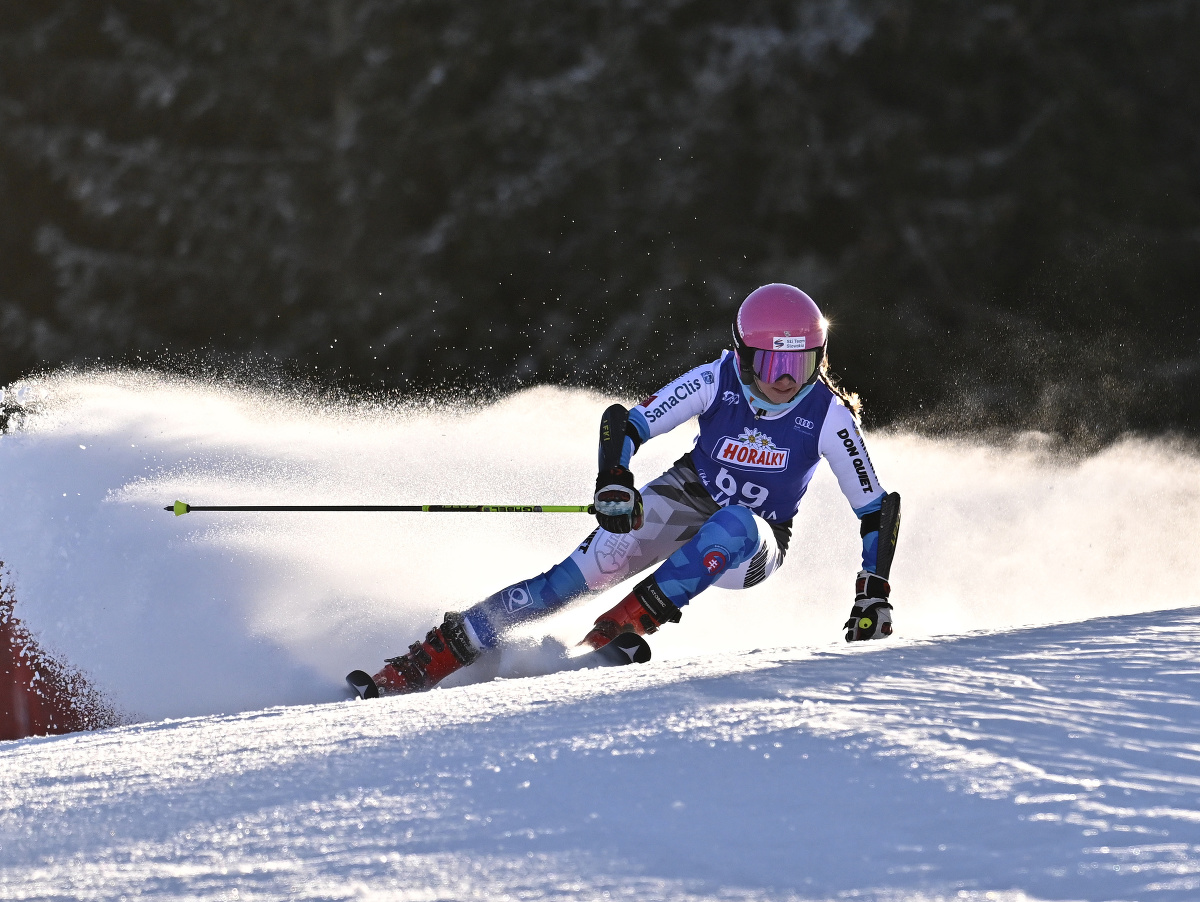 Na snímke slovenská lyžiarka Sophia Poláková počas prvého kola obrovského slalomu žien v rámci Svetového pohára v alpskom lyžovaní v Jasnej