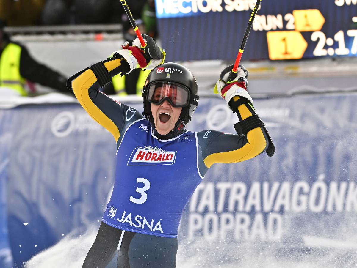 Na snímke švédska lyžiarka Sara Hectorová sa raduje v cieli po výhre obrovského slalomu žien v rámci Svetového pohára v alpskom lyžovaní v Jasnej 