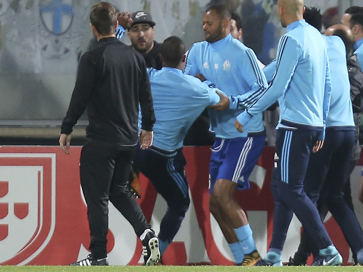 Patrice Evra sa dostal do roztržky s fanúšikom Olympique Marseille