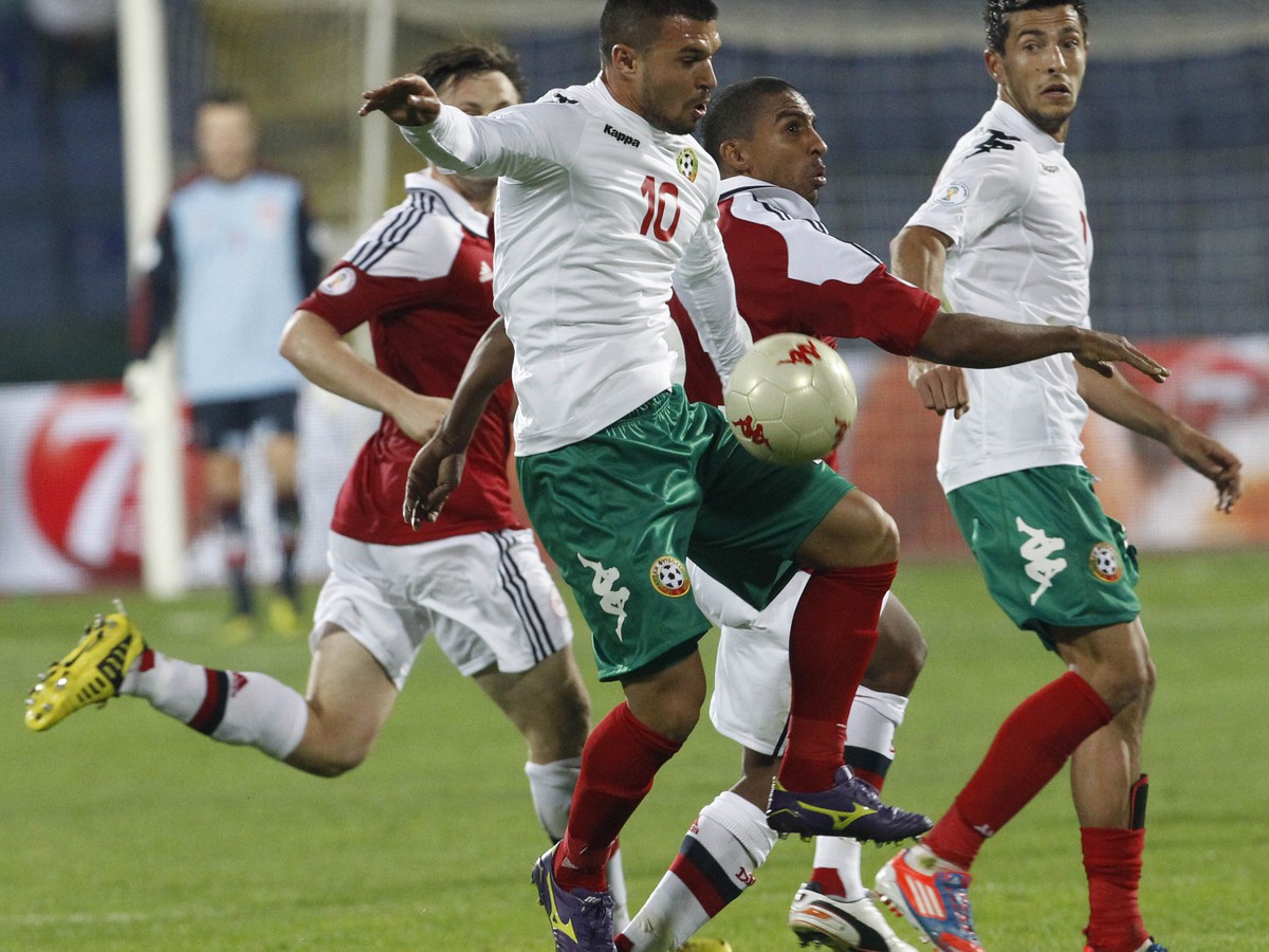 Patrick Mtiliga a Valeri Božinov