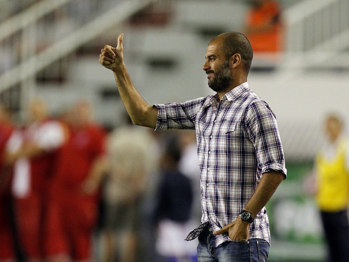 Pep Guardiola počas zápasu s Hajdukom Split