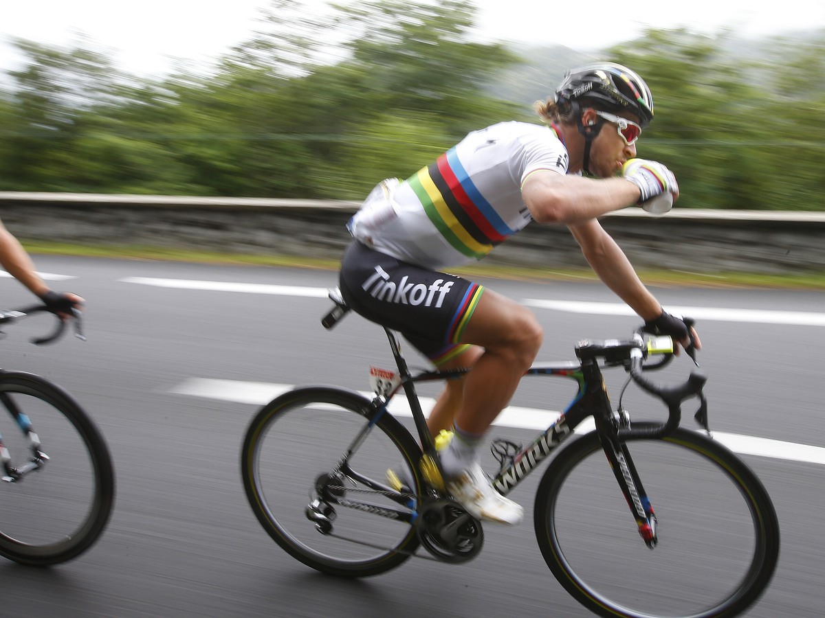 Peter Sagan pije počas desiatej etapy Tour de France 2016