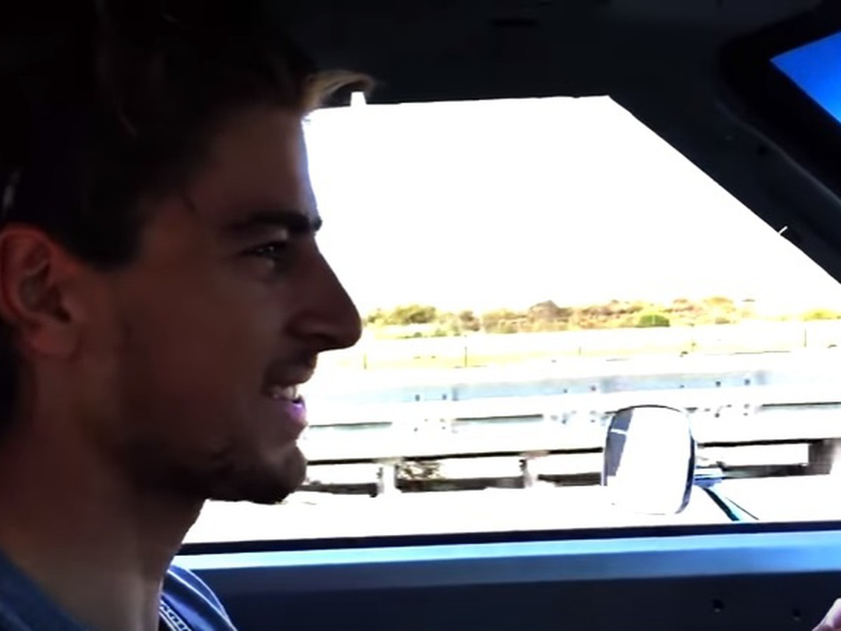 Peter Sagan si užíva jazdu v novom aute
