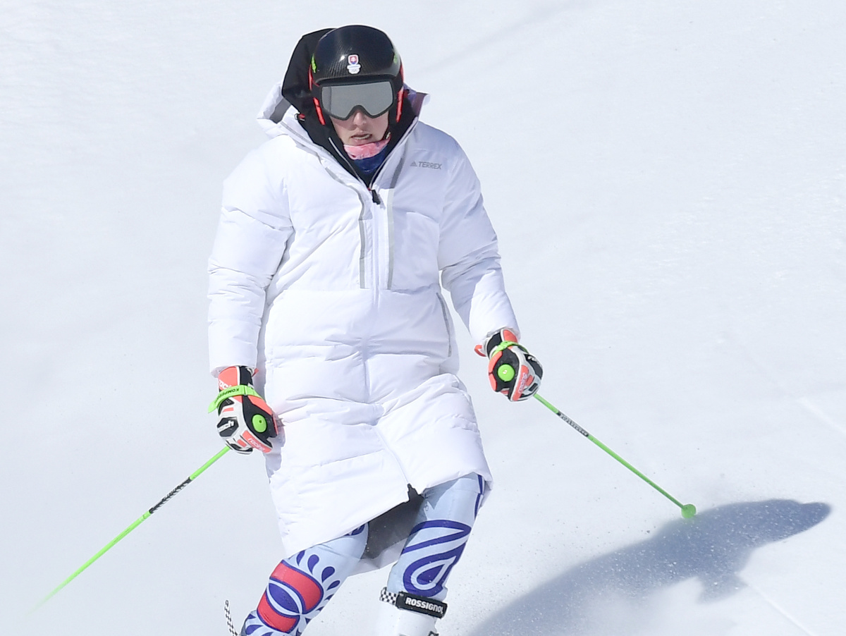 Na snímke slovenská lyžiarka Petra Vlhová počas tréningu pred začiatkom XXIV. zimných olympijských hier 2022 v Pekingu v stredisku Jen-čching