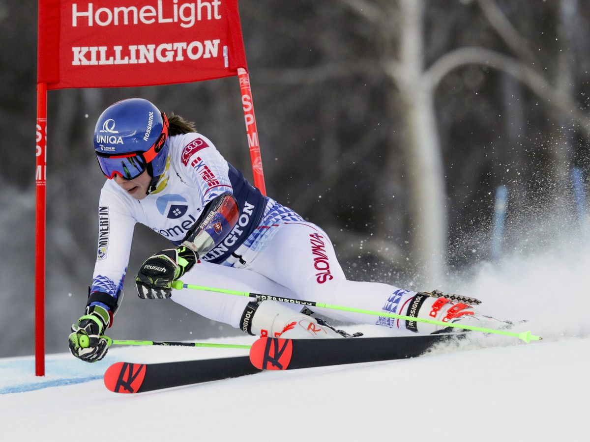 Na snímke slovenská slalomárka Petra Vlhová na trati 1. kola obrovského slalomu žien Svetového pohára v alpskom lyžovaní 
