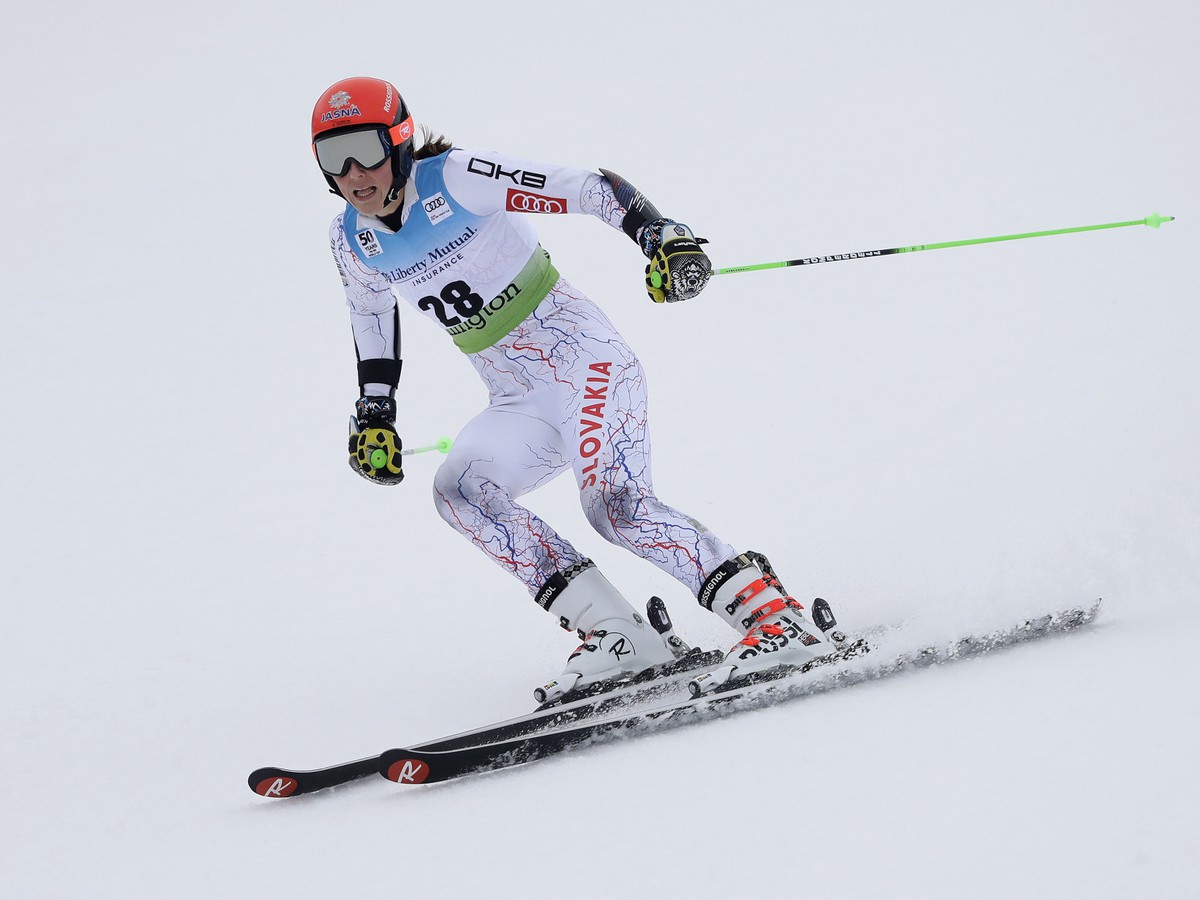 Slovenská lyžiarka Petra Vlhová v cieli 1. kola obrovského slalomu