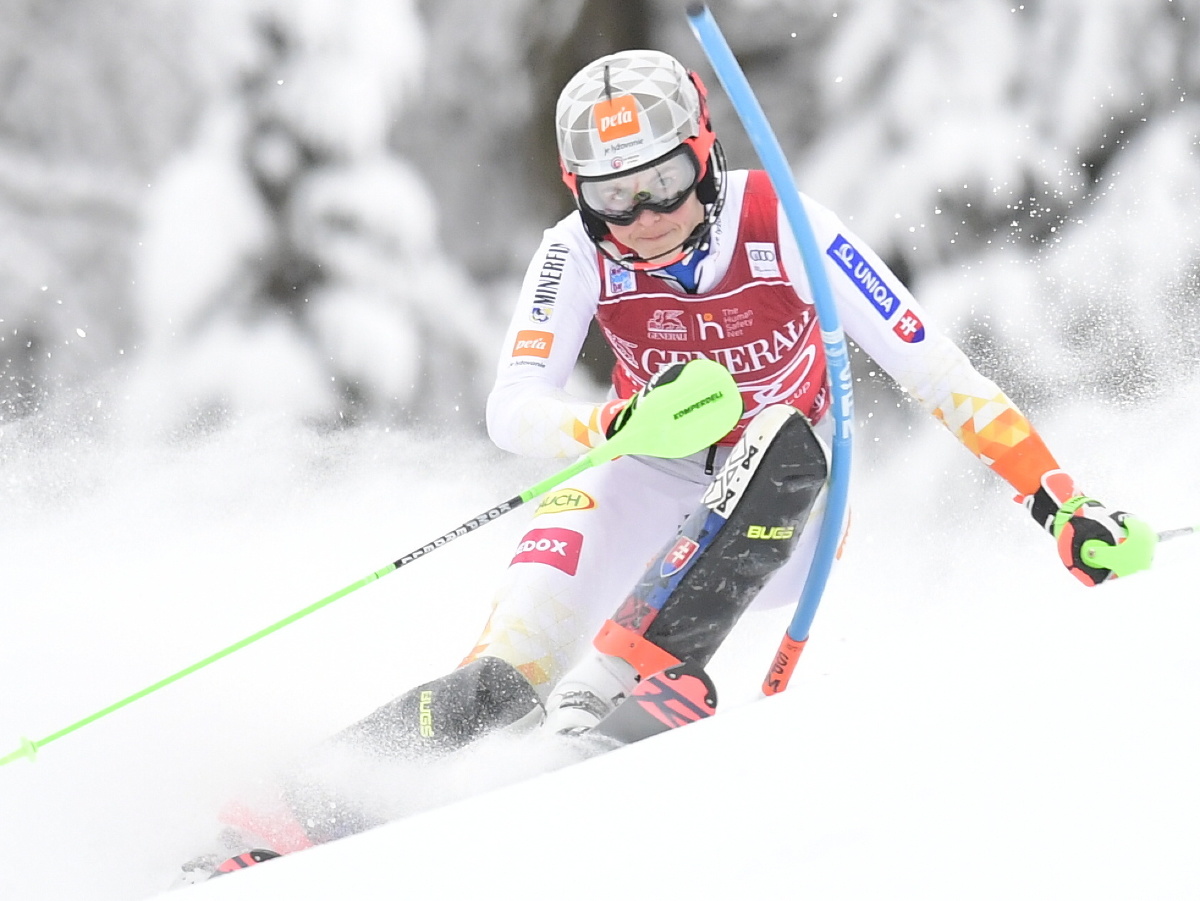 Na snímke slovenská lyžiarka Petra Vlhová v 1. kole slalomu žien Svetového pohára v alpskom lyžovaní v slovinskej Kranjskej Gore