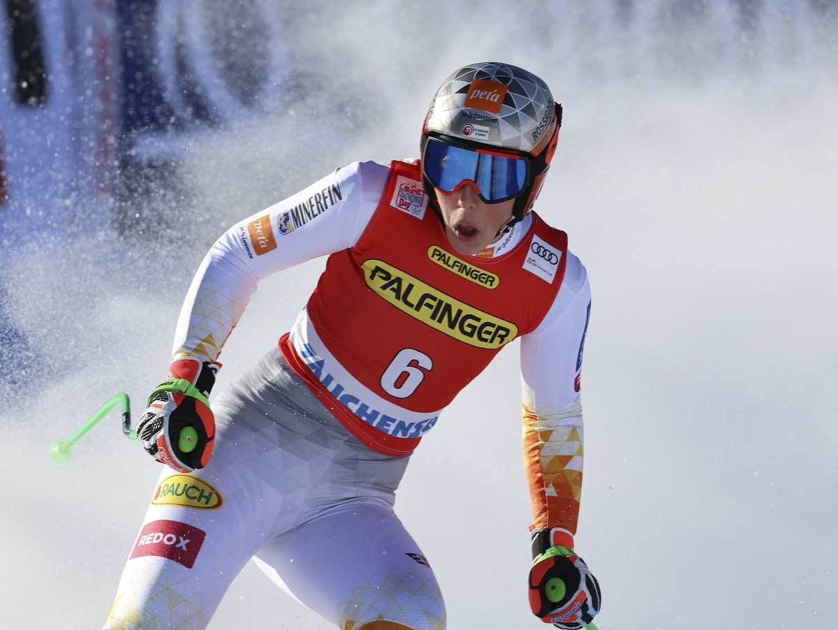 Slovenka Petra Vlhová reaguje v cieli zjazdu Svetového pohára alpských lyžiarok v rakúskom Zauchensee