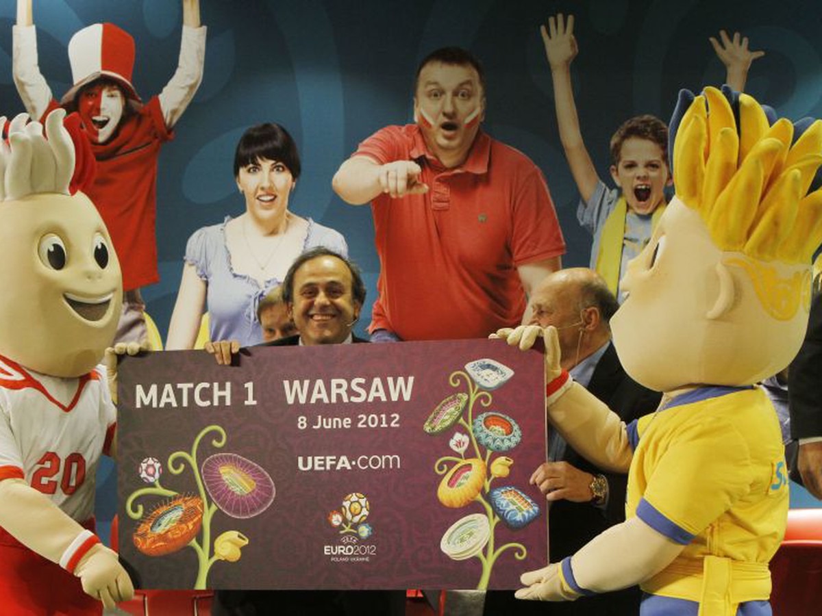 Michel Platini odštartoval predaj vstupeniek
