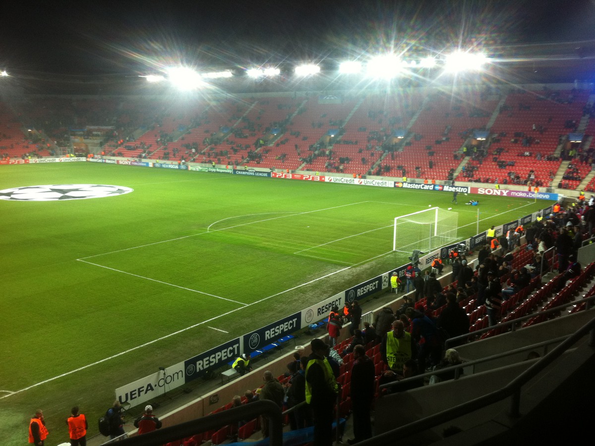 Štadión na pražskom Edene nespĺňa podmienky UEFA pre ME