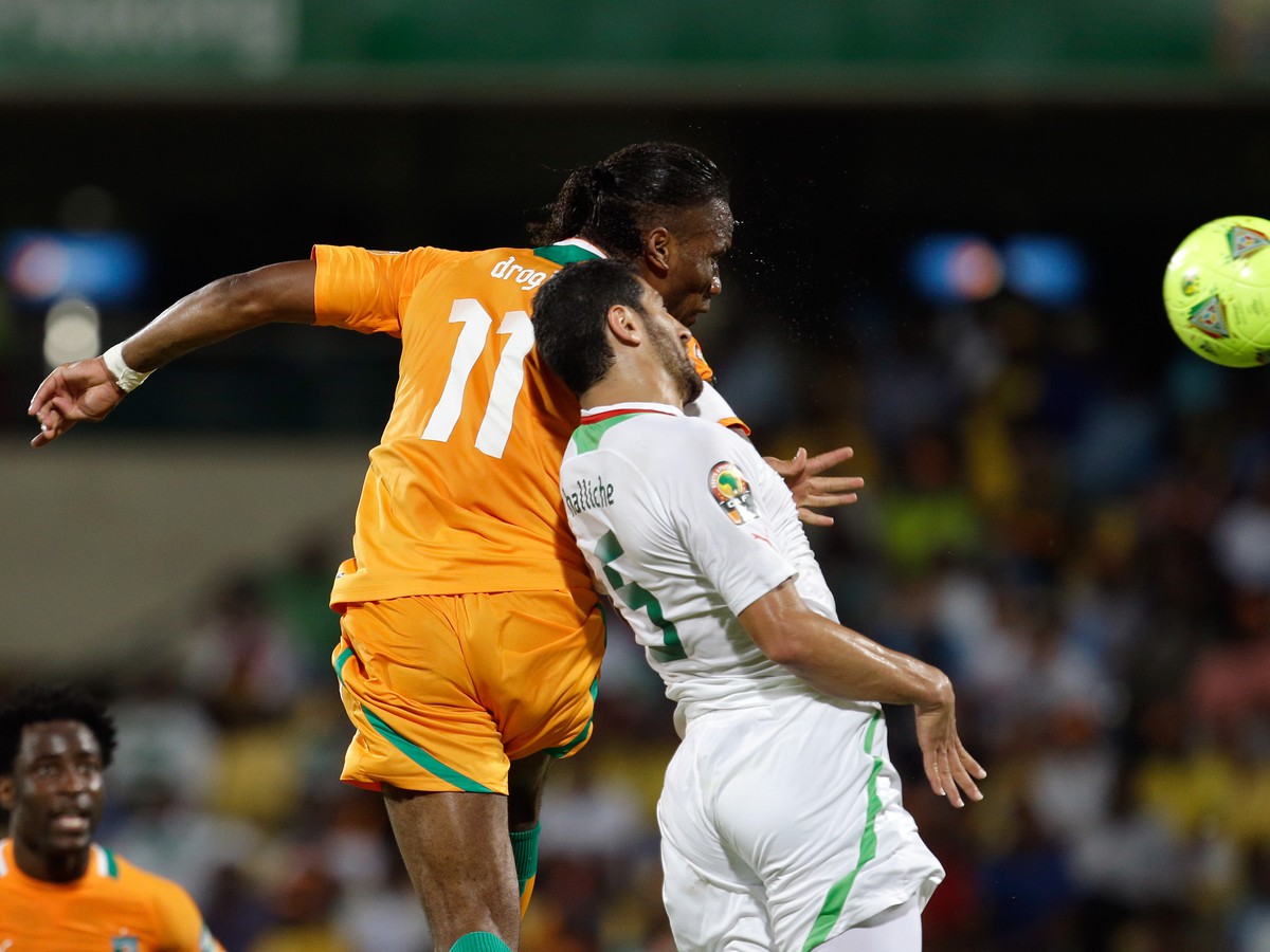 Didier Drogba skóroval v zápase proti Alžírsku