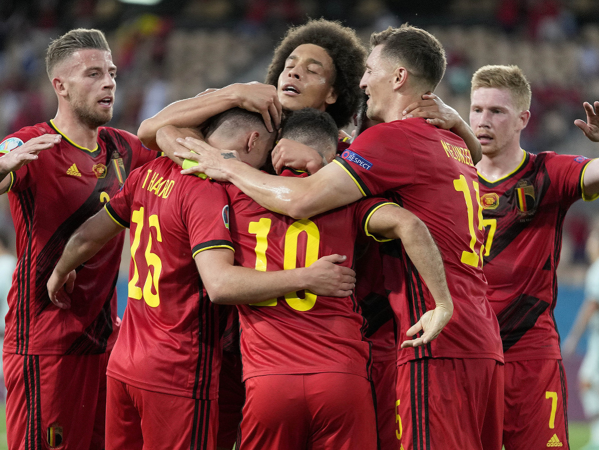 Radosť belgických hráčov po góle