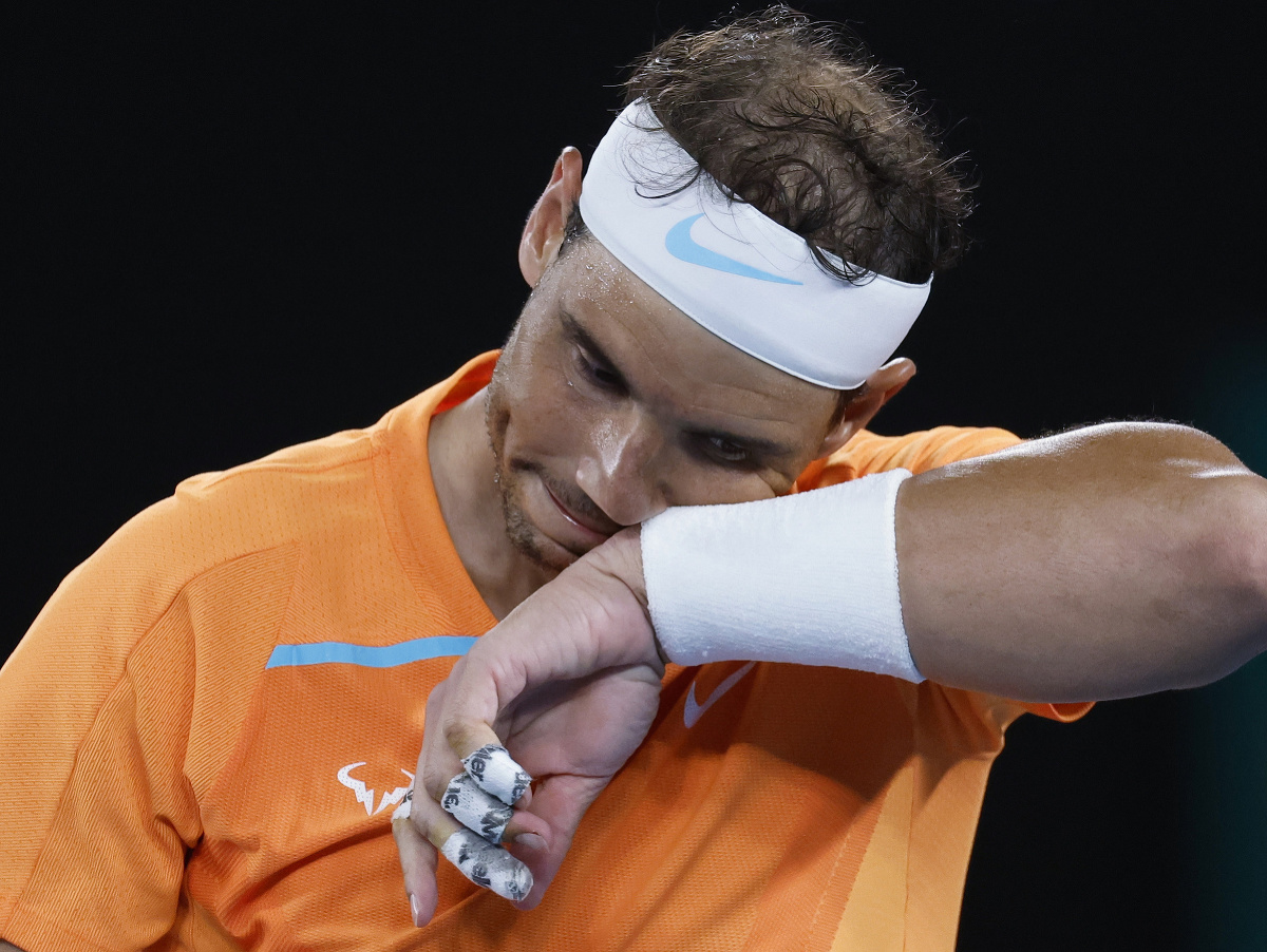 Sklamaný Rafael Nadal v 2. kole Australian Open