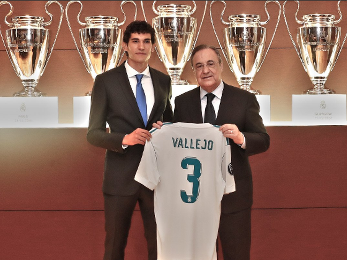 Jesús Vallejo s dresom Realu Madrid