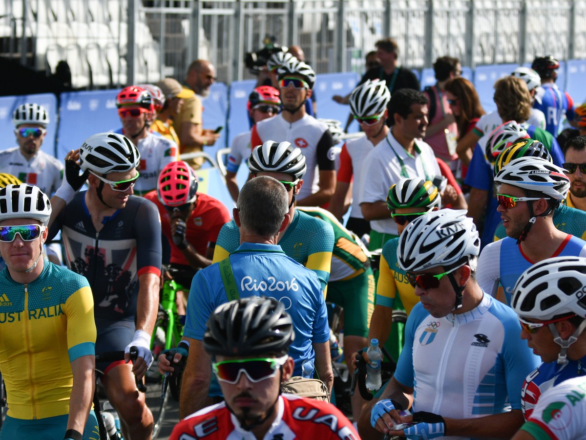 Atmosféra v priestoroch štartu pretekov v cestnej cyklistike na letných OH 2016 v Riu de Janeiro