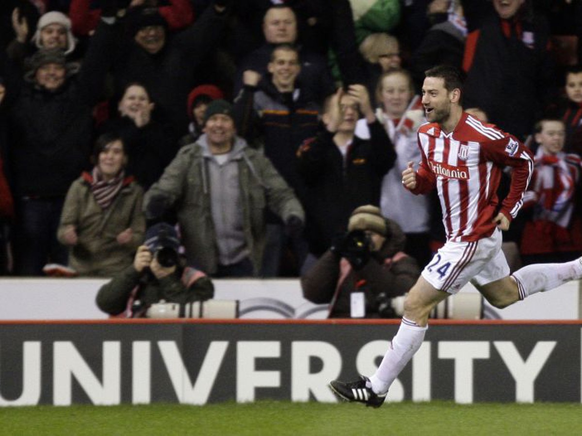Rory Delap sa raduje z gólu