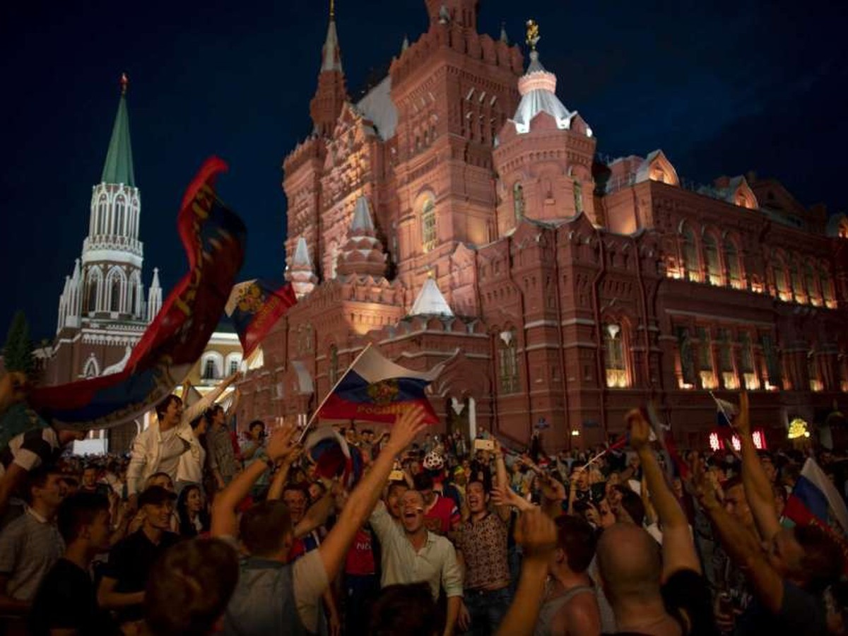 Ruskí fanúšikovia oslavujú postup