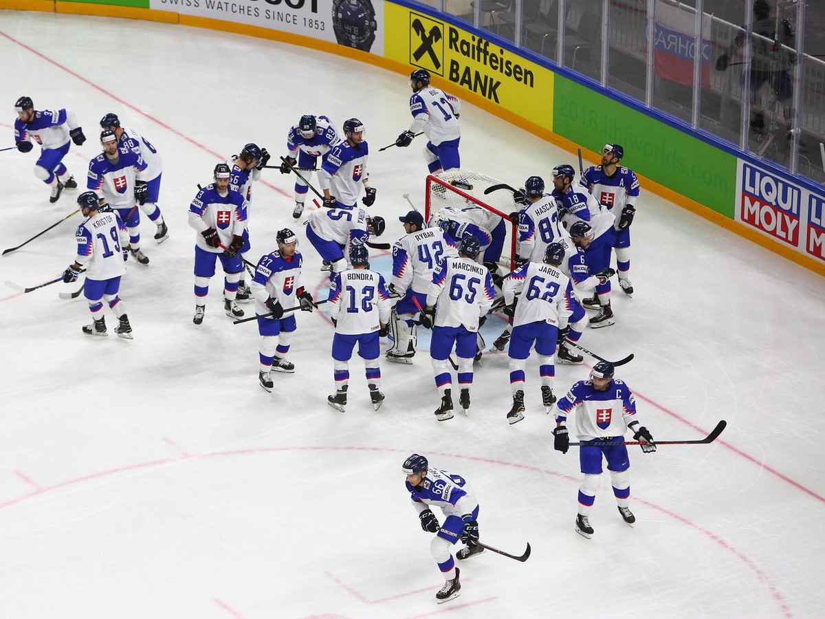 Slovenskí hokejisti pred zápasom s Ruskom