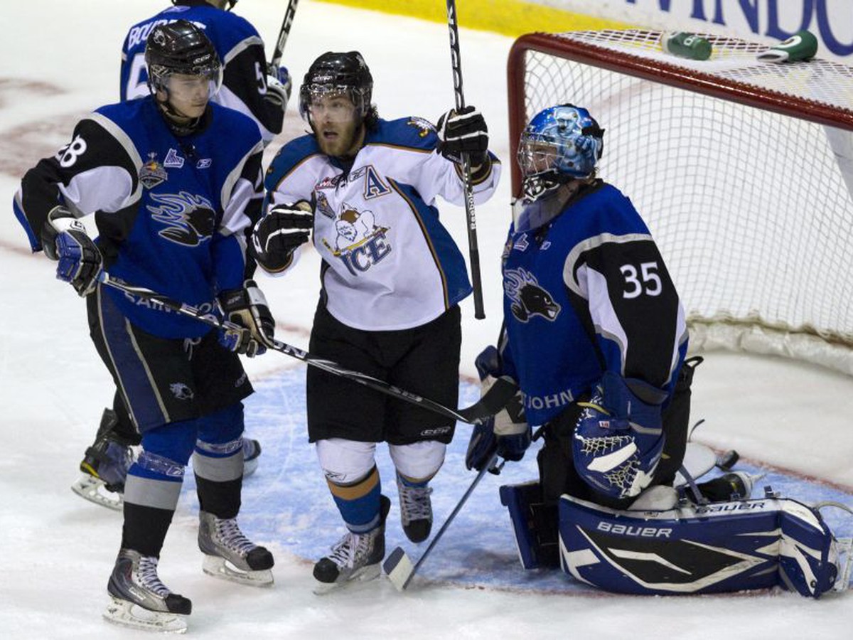 Momentka zo zápasu Saint John Sea Dogs - Kootenay Ice