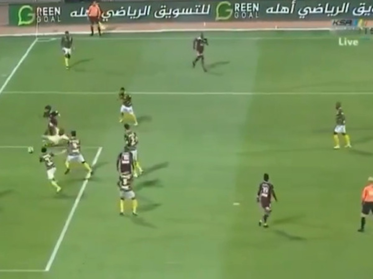 V Saudskej Arábii sa odohrala mimoriadne komická futbalová situácia