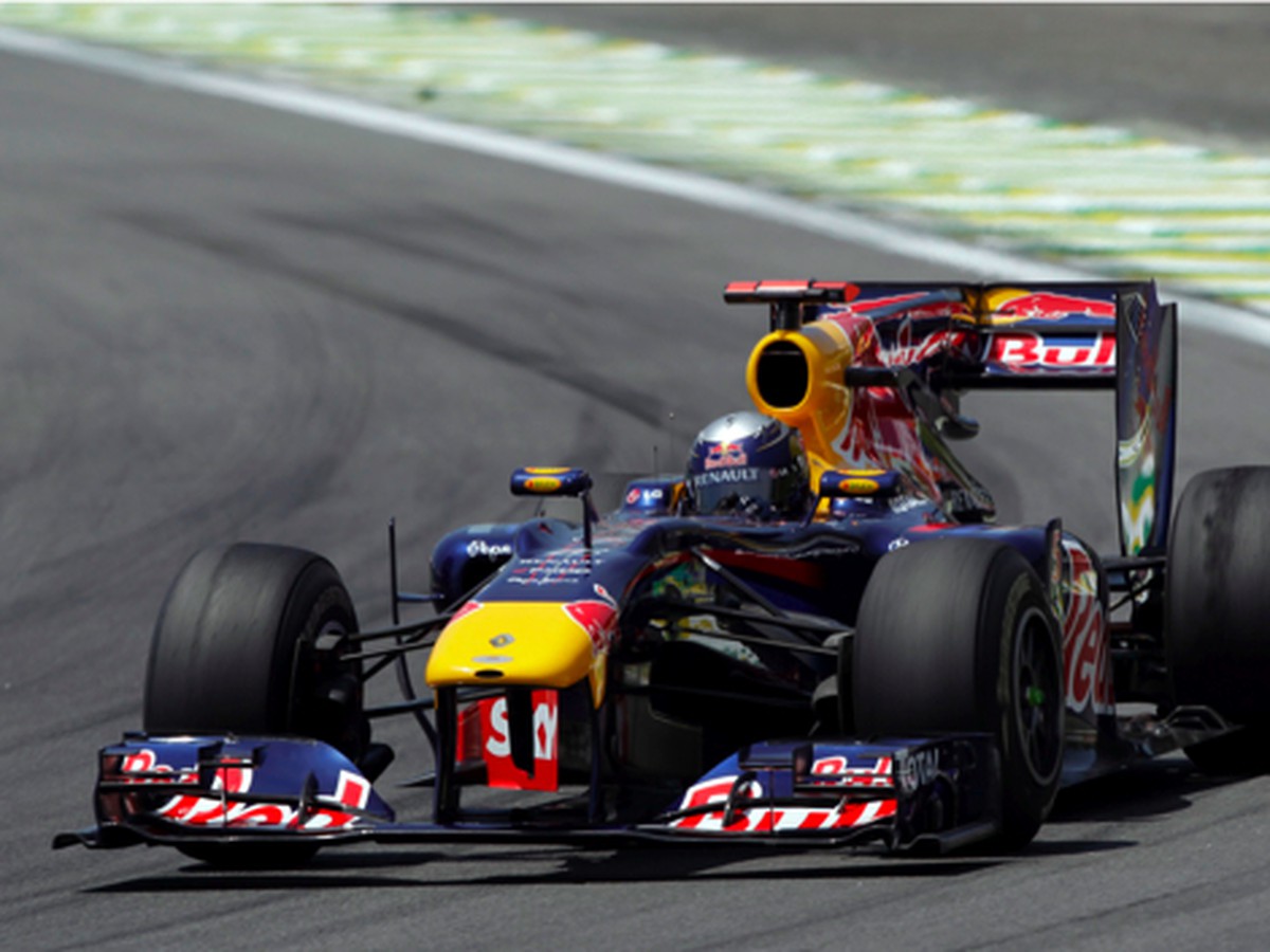 Sebastian Vettel počas tréningu v Brazílii