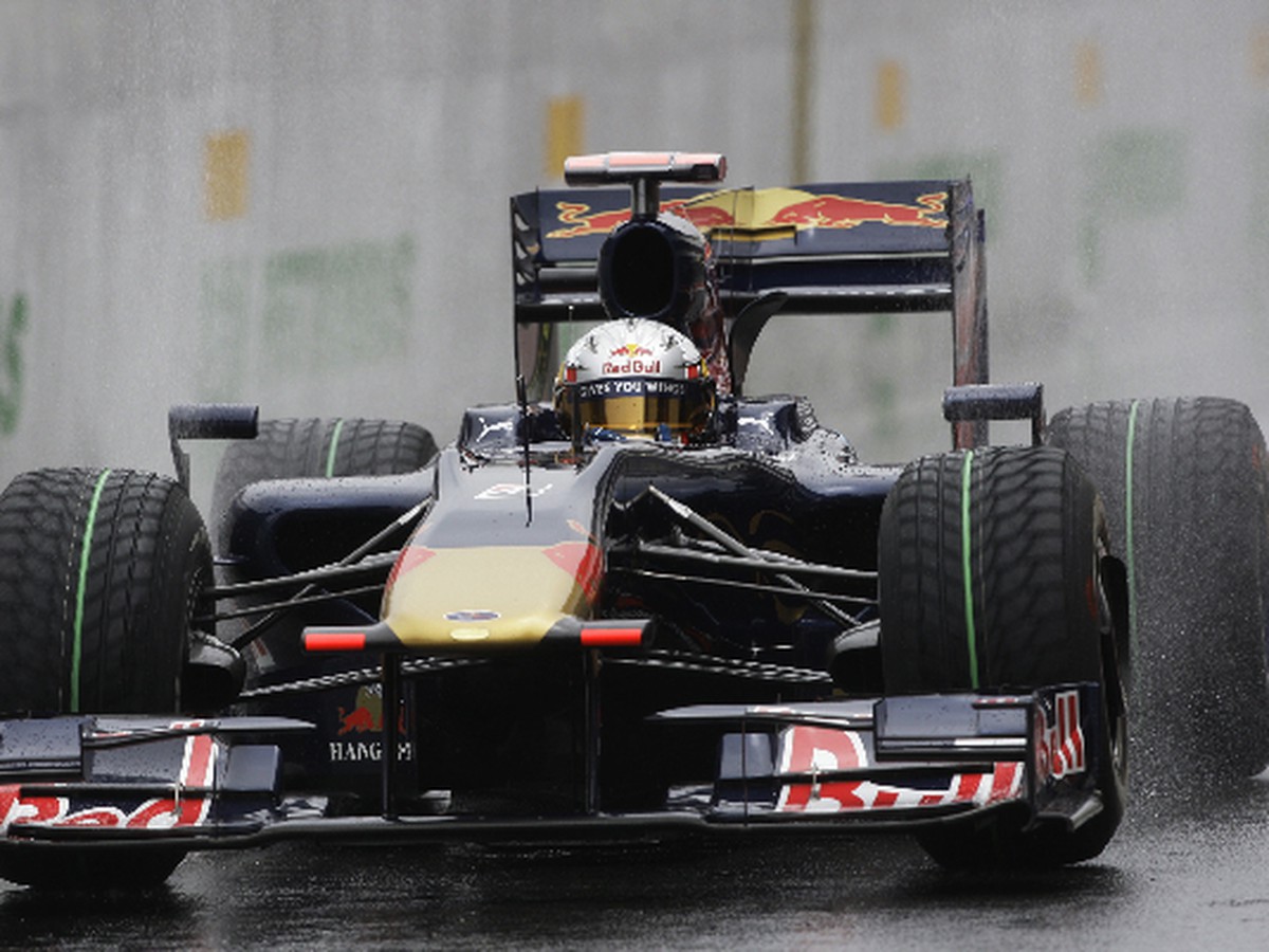 Jazdec týmu Red Bull Sebastian Vettel