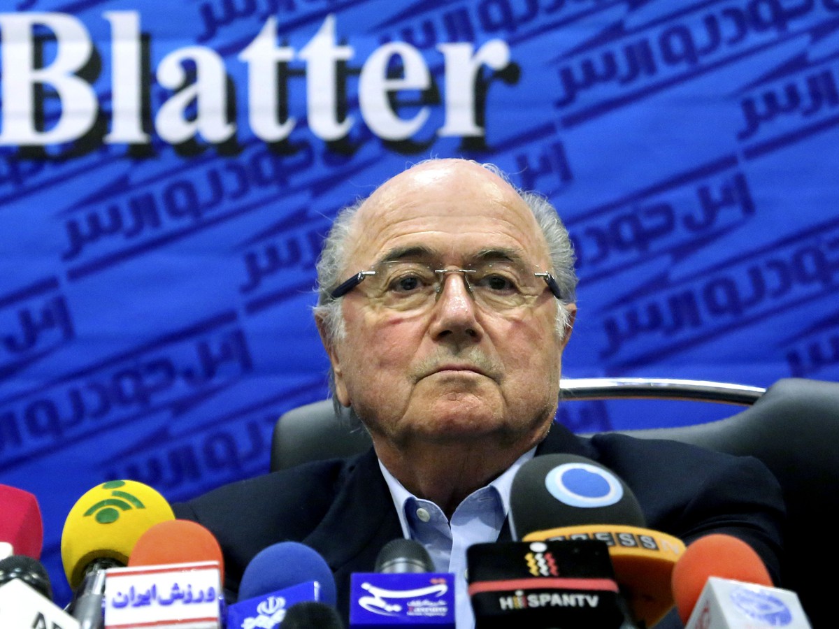 Sepp Blatter počas tlačovky v Iráne