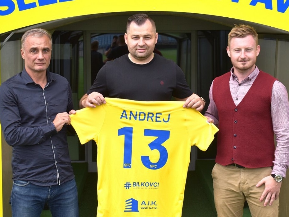 Slovenská spoločnosť A.I.K. podnikateľa Andreja Krajíčka sa stala vlastníkom českého futbalového klubu SFC Opava