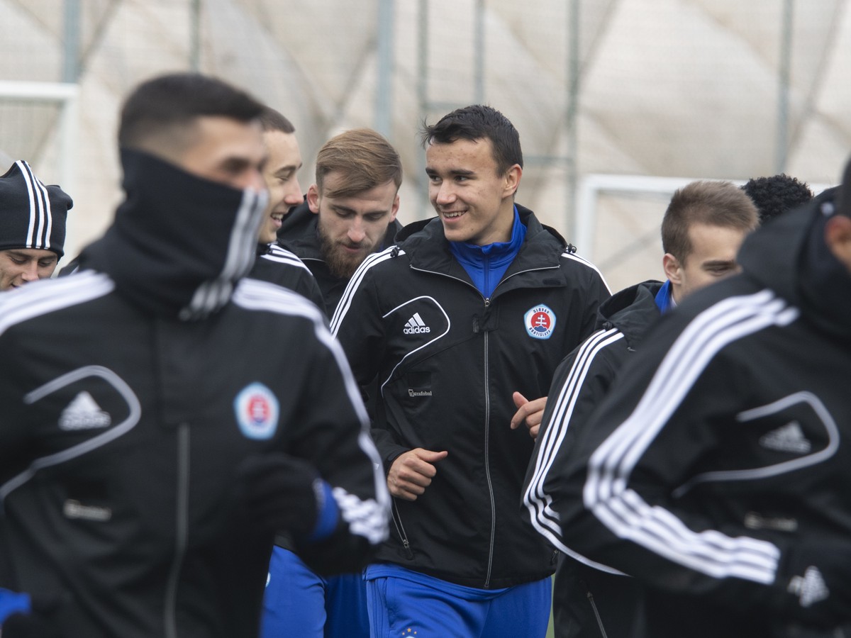 Futbalista ŠK Slovan Bratislava Dávid Strelec počas tréningu v rámci zimnej prípravy