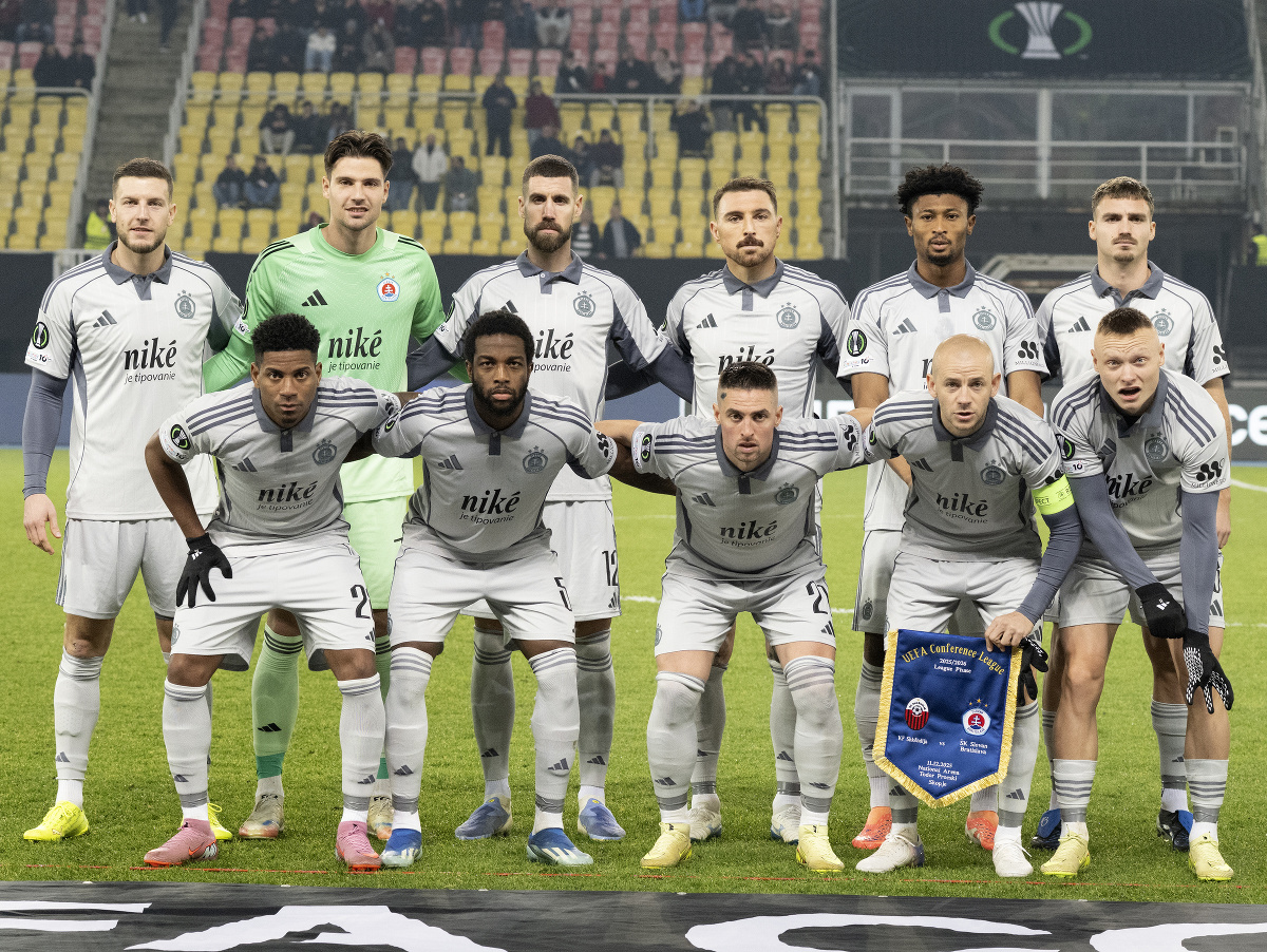 Spoločná fotografia hráčov ŠK Slovan Bratislava