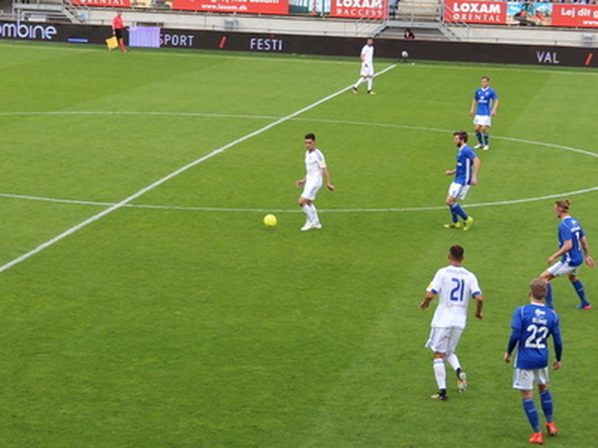 ŠK Slovan Bratislava prehral v odvete 2. predkola Európskej ligy na ihrisku Lyngby BK 1:2.