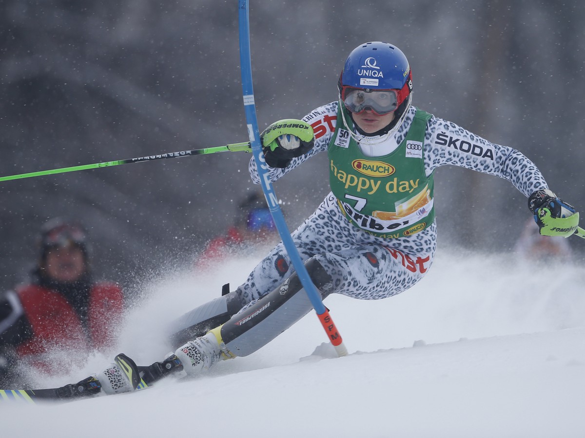 Slovenská lyžiarka Veronika Velez-Zuzulová na trati 1. kola slalomu Svetového pohára žien v alpskom lyžovaní v slovinskom Maribore