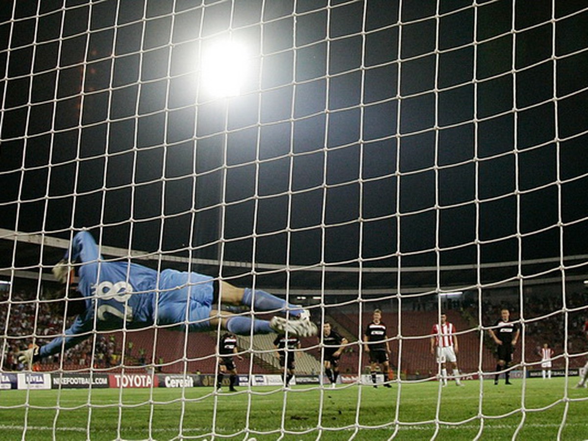 Bogdanović strieľa Slavii gól z penalty