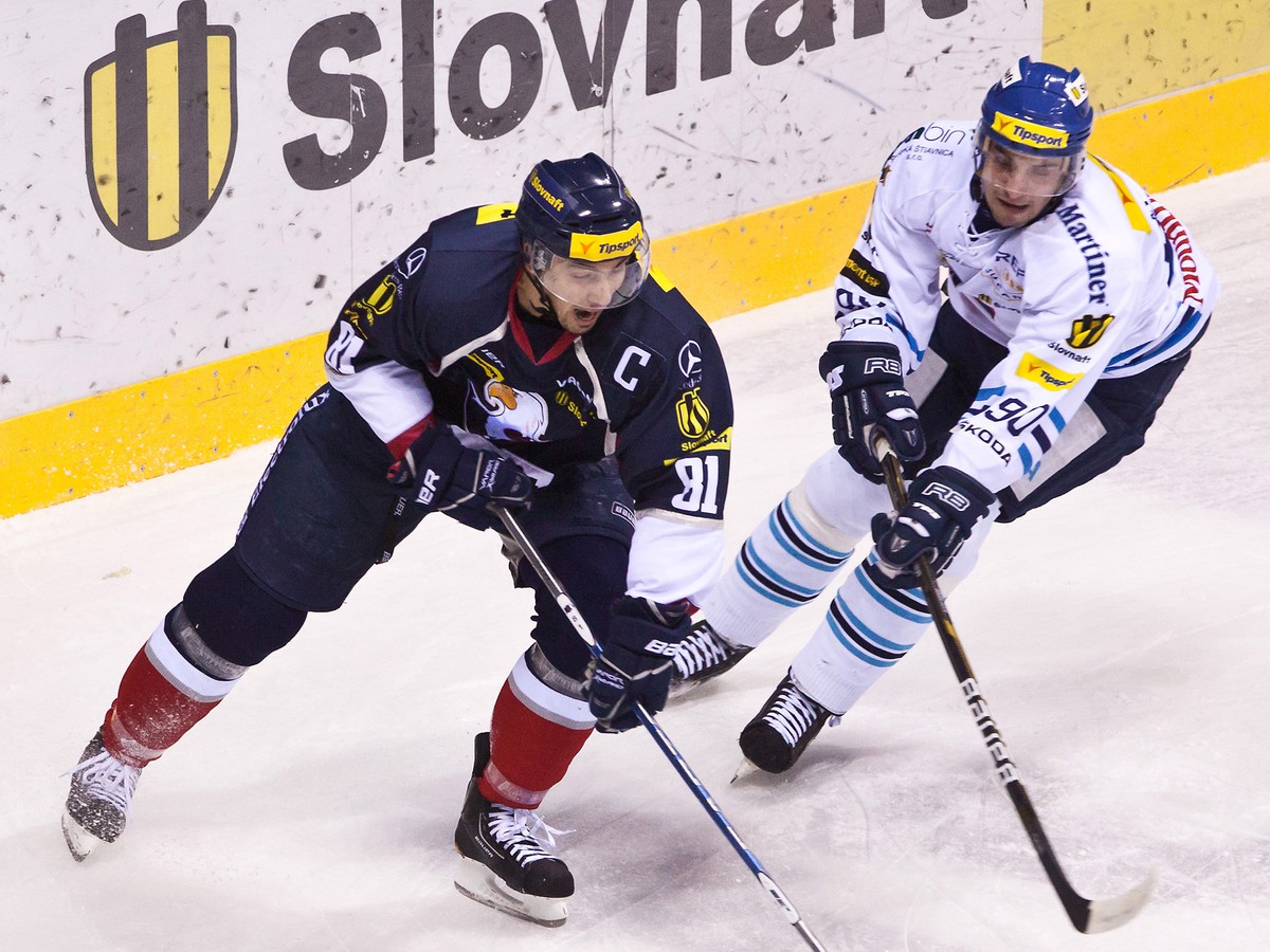 Slovan ostáva prvý, poradil si s Martinom