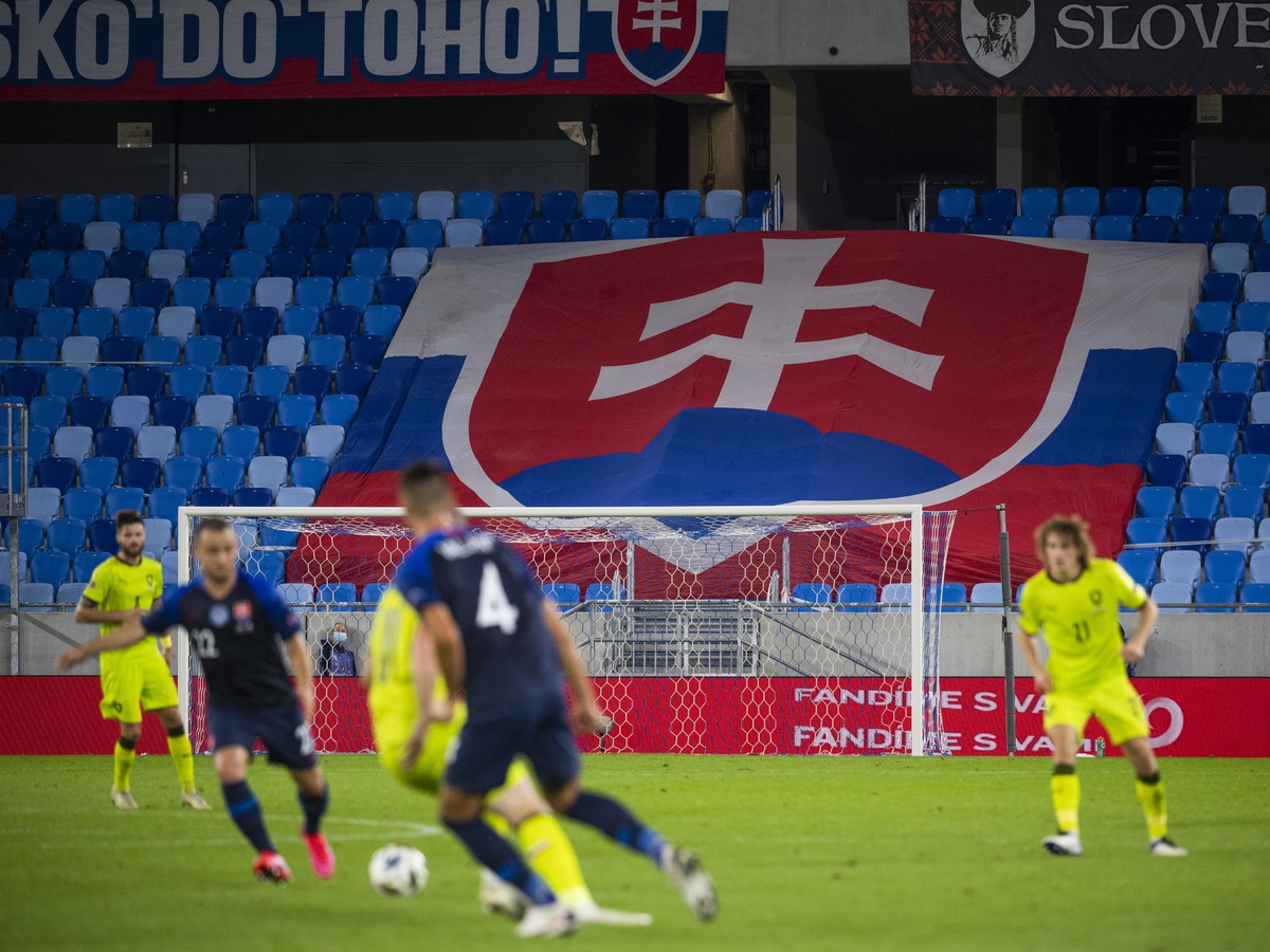 Prázdne tribúny počas zápasu 2. skupiny B-dívizie futbalovej Ligy národov Slovensko - Česko