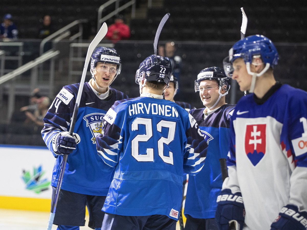 Slovenskí hokejisti do 20 rokov prehrali s Fínskom 