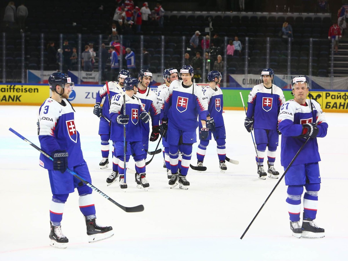 Slovenskí hokejisti po výhre nad Francúzskom