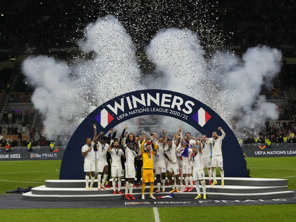 Oslavy hráčov Francúzska po triumfe v Lige národov