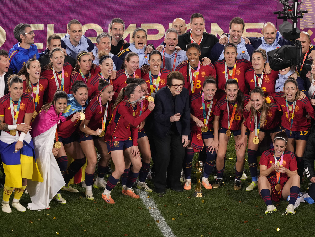 Na snímke španielske futbalistky sa tešia po víťazstve 1:0 nad Anglickom vo finále na MS vo futbale žien