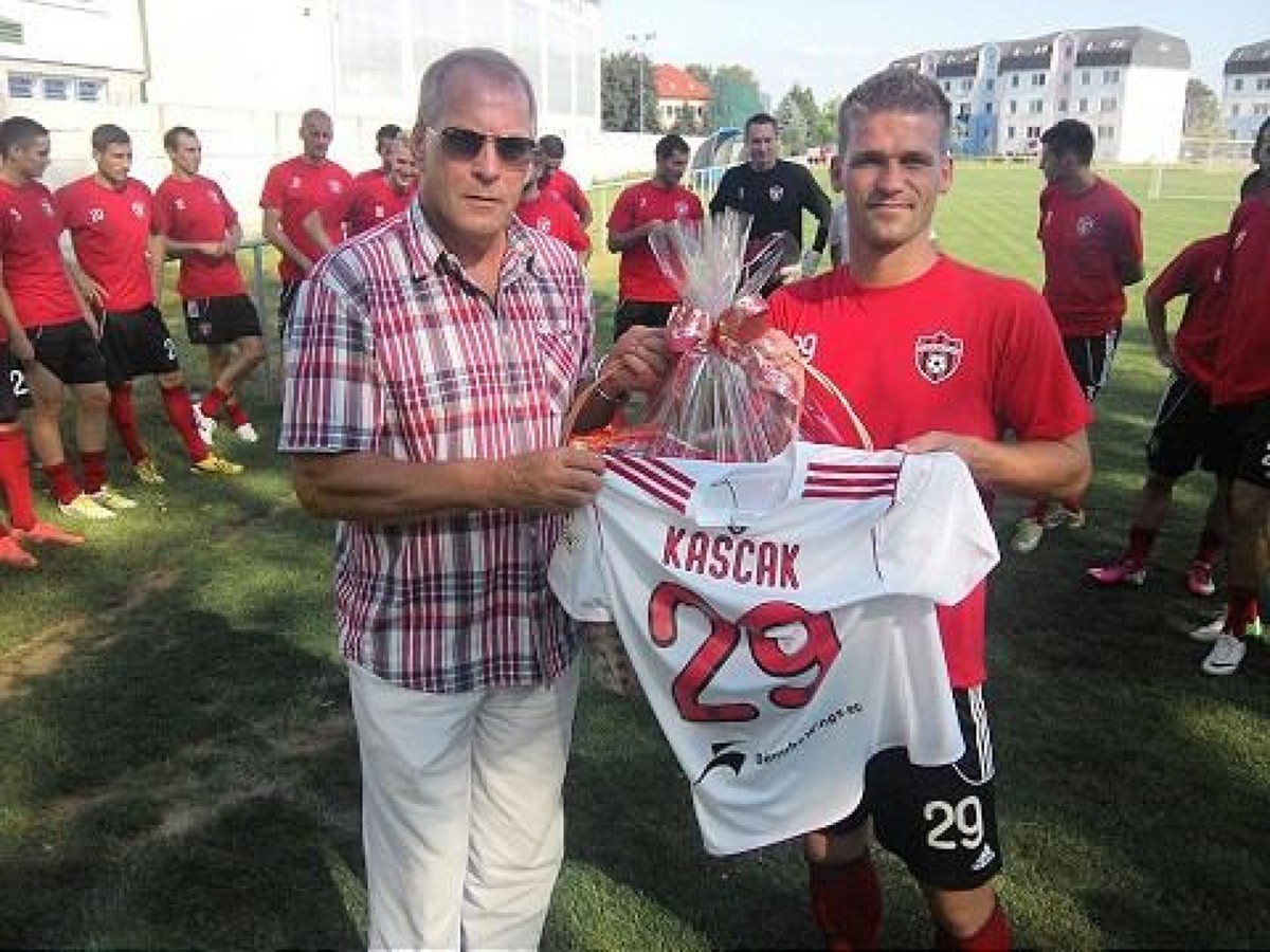 Dušan Keketi s Marekom Kaščákom pri hráčovej rozlúčke s tímom Spartaku