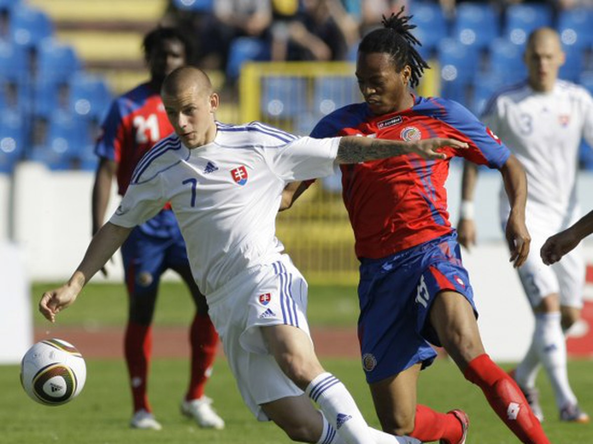 Vladimir Weiss v zápase s Kostarikou