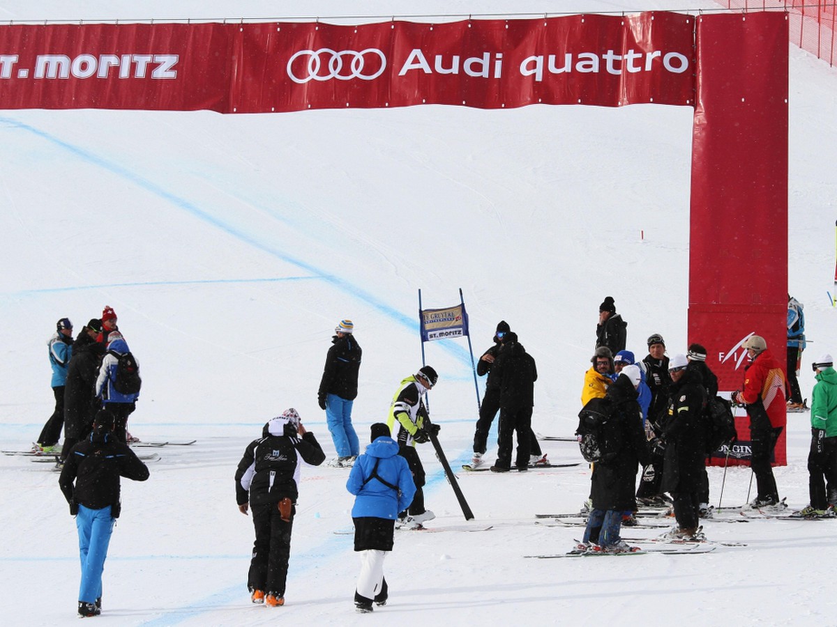 Super G v St. Moritzi padol za obeť vetru