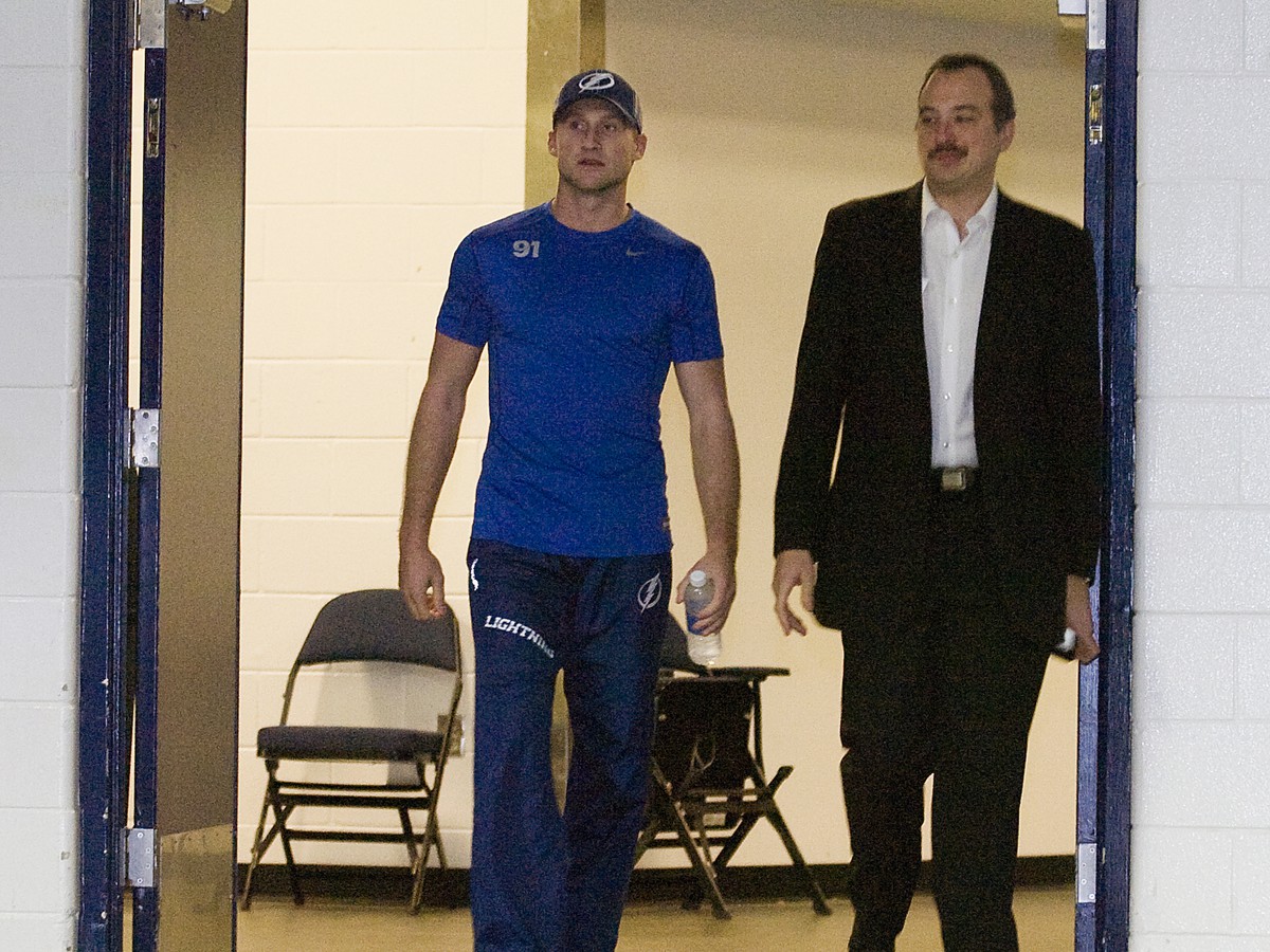 Steven Stamkos verí v návrat na ľad ešte v tejto sezóne