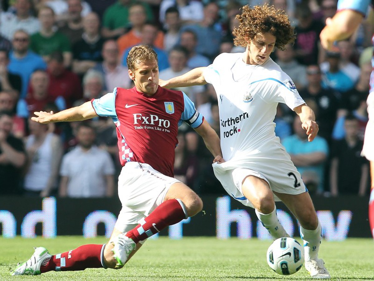 Stilian Petrov a Fabricio Coloccini